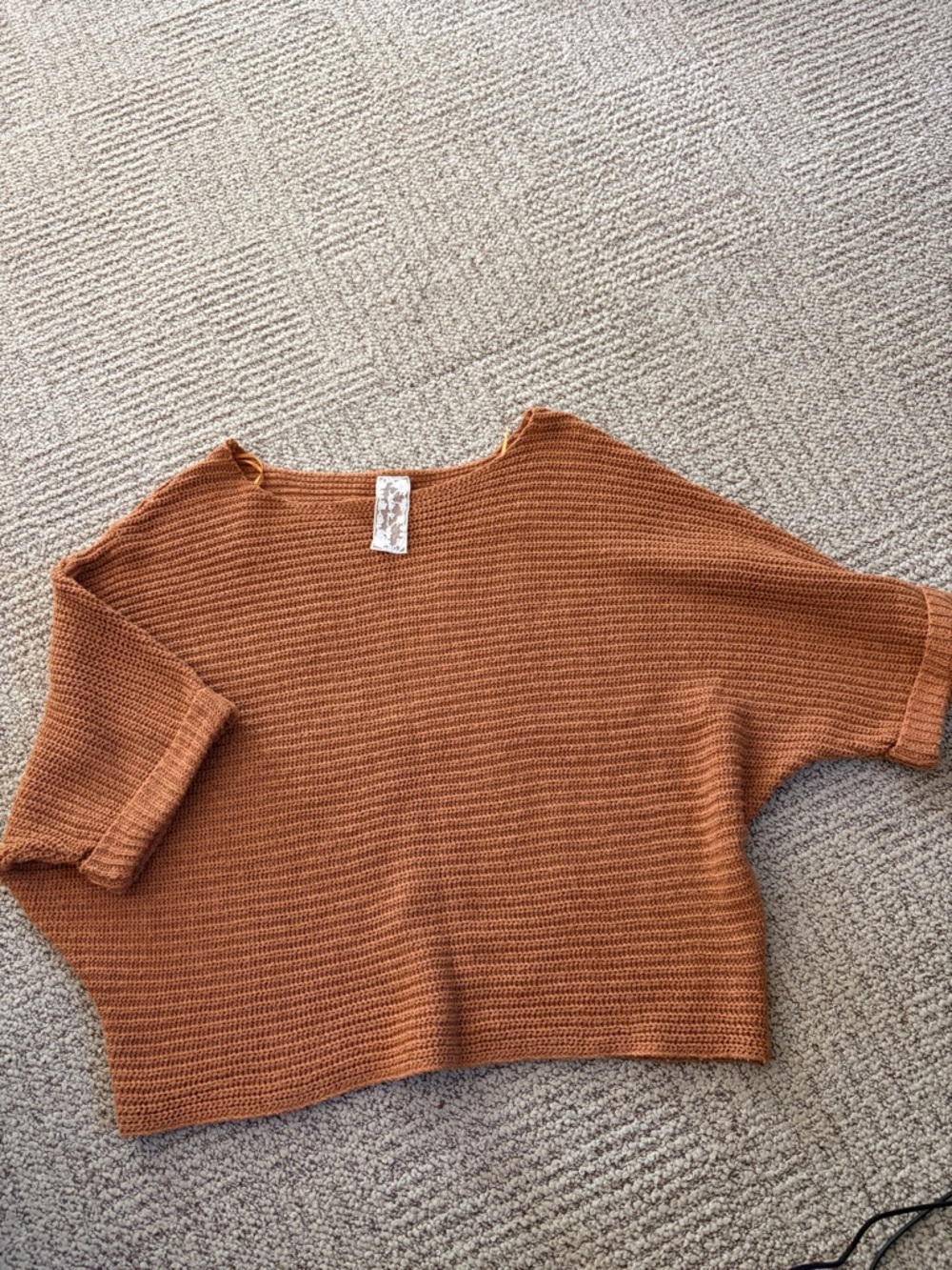 Sadie & Sage Rust Cropped Scoop Neck Sweater